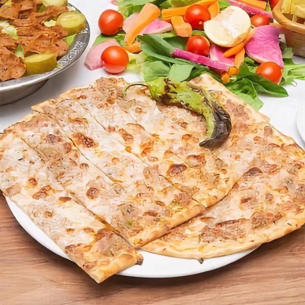 Kıymalı Kaşarlı Pide